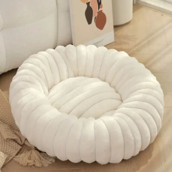 Ultra-Soft Donut Dog Bed and Cat Bed - Image 6