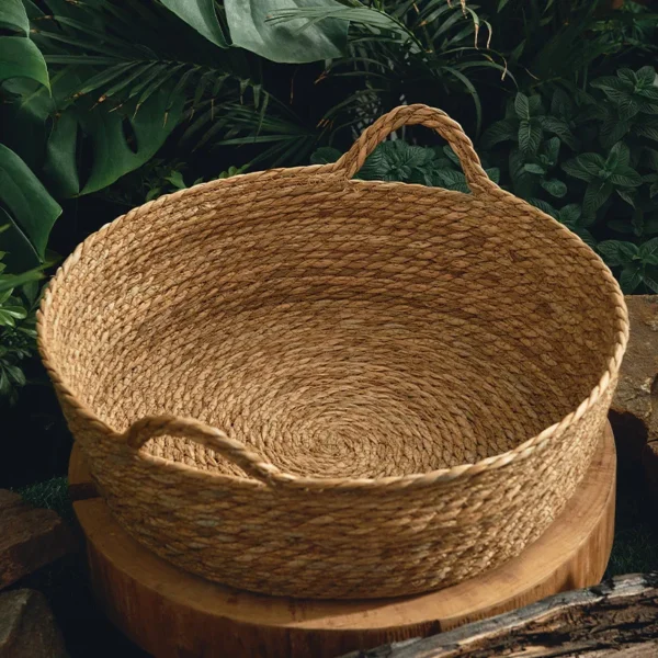 Woven Cat Bed for Cool Summer Comfort - Image 6
