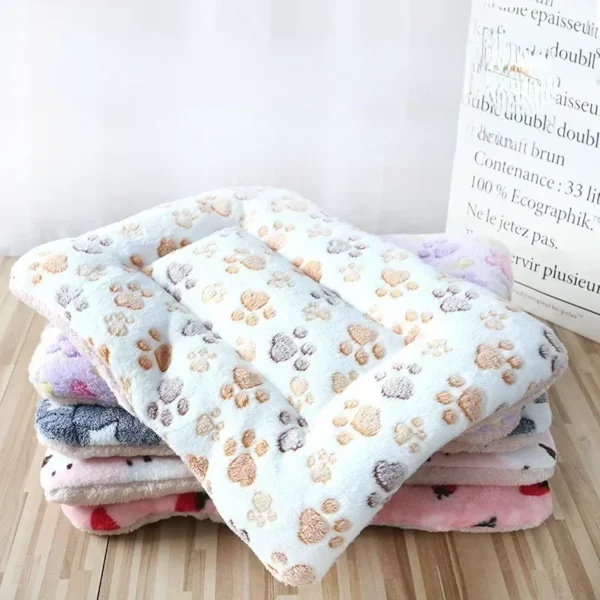 Cat Bed – Soft Plush Sleeping Pad
