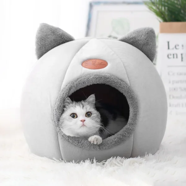 Deep Sleep Cat Bed with Cozy Cave Design