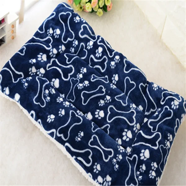Dog Blanket Bed for Winter Warmth - Image 2