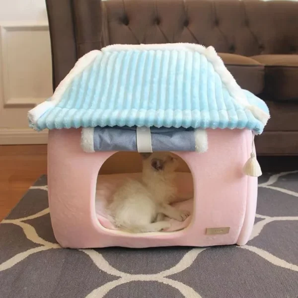 Winter Pet House with Detachable Roof - Image 7