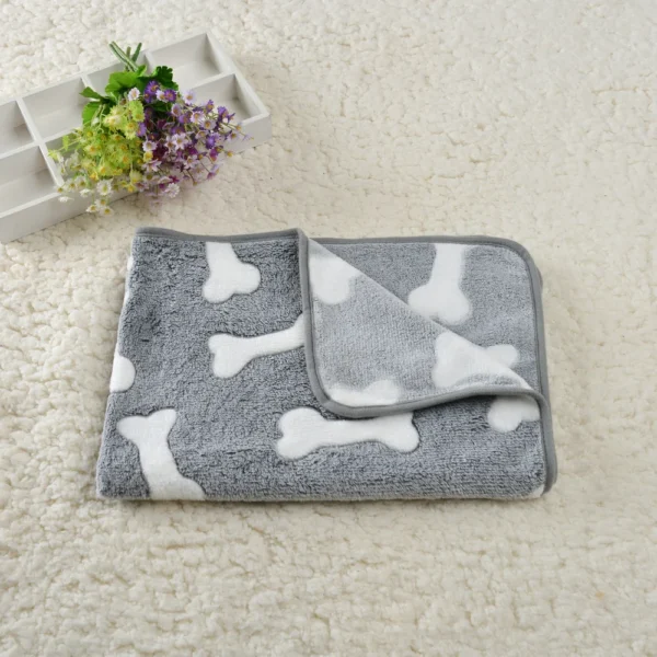 Flannel Pet Blanket with Cartoon Print - Image 12
