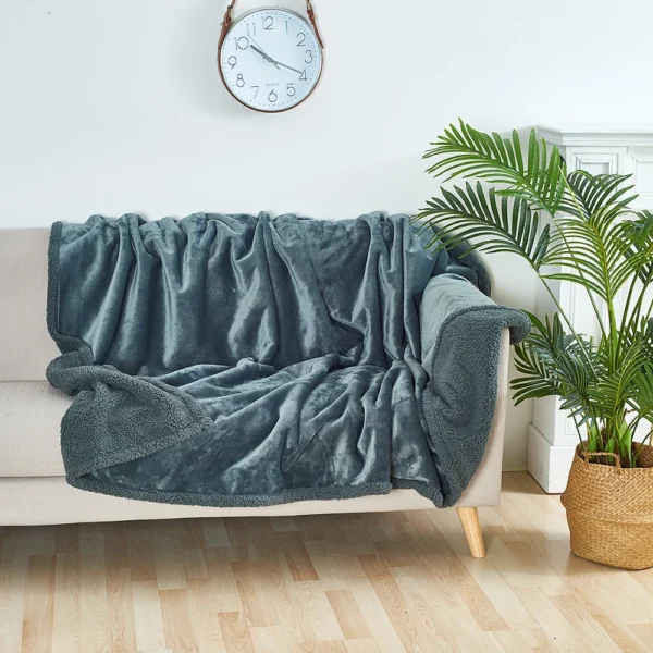 Waterproof Pet Blanket with Sherpa Fleece - Image 7