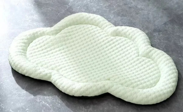 Cooling Cat Bed Cloud-Shaped Summer Mat - Image 5